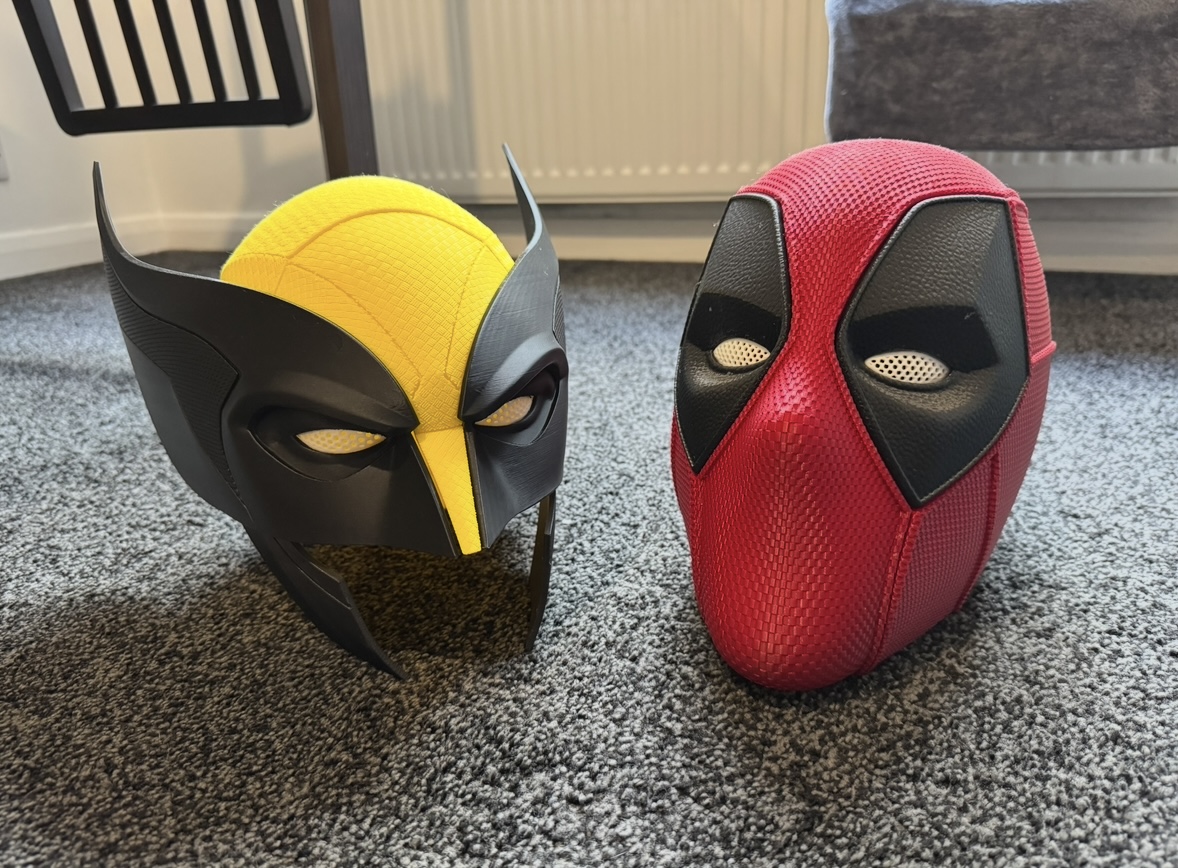 Medium 3D printed helmet with fins, front view